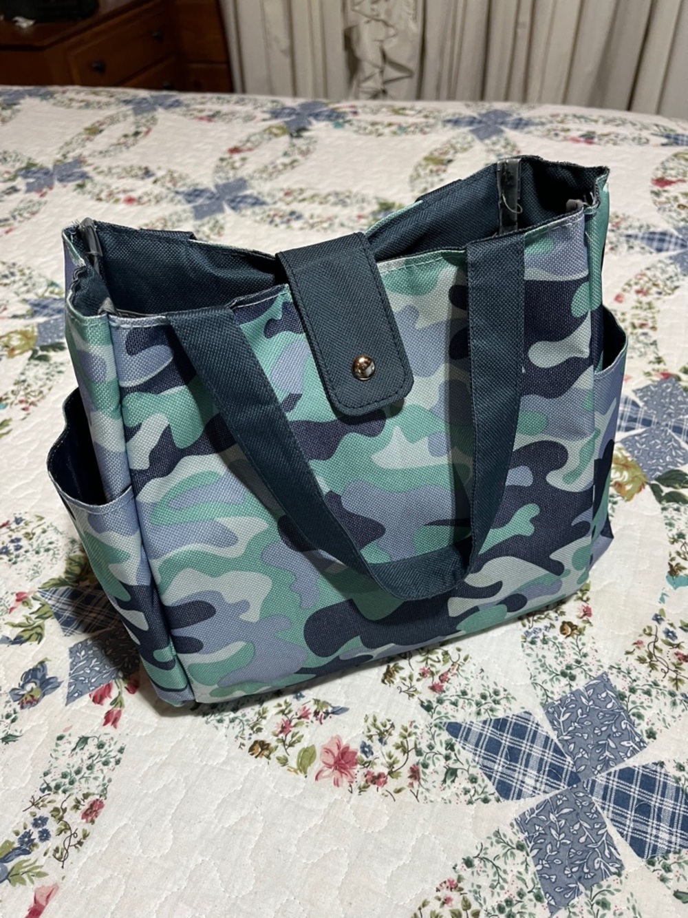 Camouflage Utility Tote Bag in Green/Blue